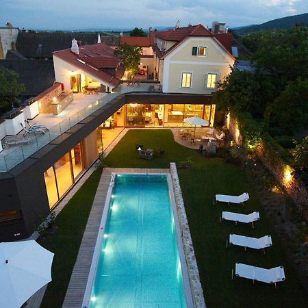 Hotel Landhaus Moserhof Gumpoldskirchen Dış mekan fotoğraf